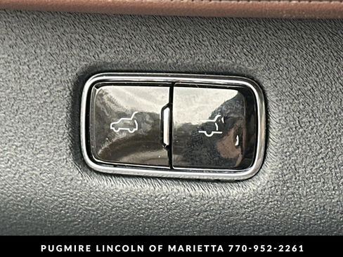 New 2026 Lincoln Navigator Reserve AWD/4WD image 35