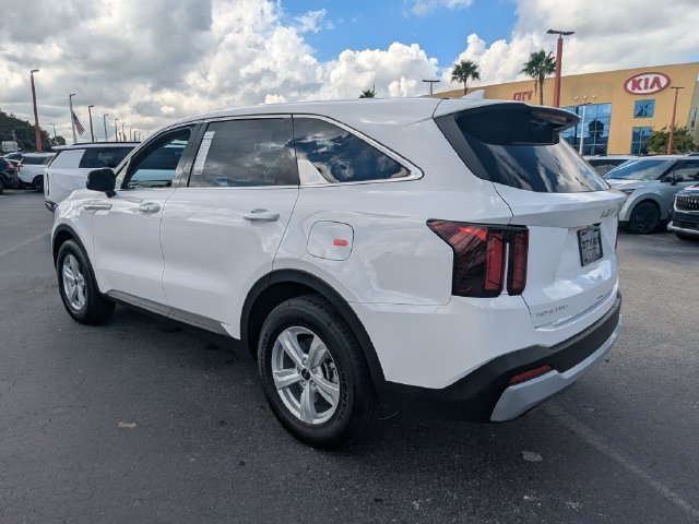 New 2026 Kia Sorento LX FWD image 4