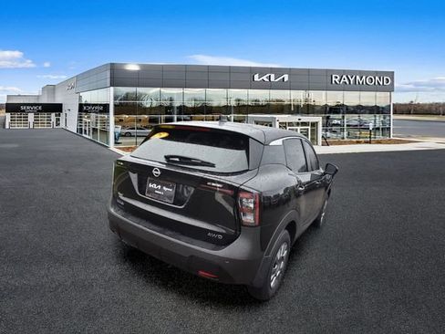 Used 2025 Nissan Kicks S AWD/4WD image 3