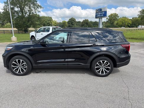 Certified 2022 Ford Explorer ST-Line AWD/4WD image 8