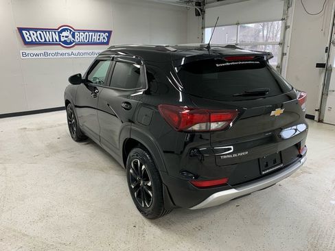 Used 2022 Chevrolet TrailBlazer LT w/ Convenience Package image 4