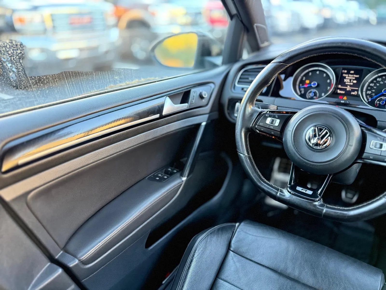 Used 2016 Volkswagen Golf R 4-Door AWD/4WD image 19