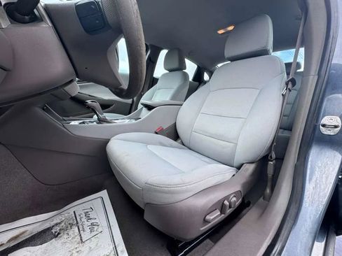 Used 2020 Chevrolet Malibu LT FWD image 13