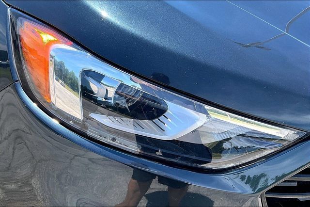 Used 2022 Ford Edge SE w/ Black Appearance Package AWD/4WD image 32