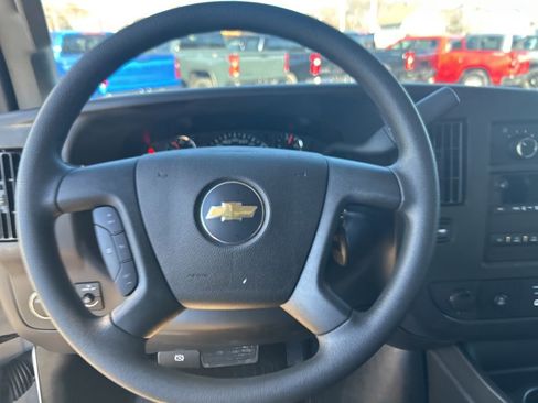 New 2025 Chevrolet Express 3500 Work Van w/ Power Convenience Package image 10