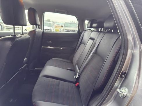Used 2025 Mitsubishi Outlander Sport AWD image 24