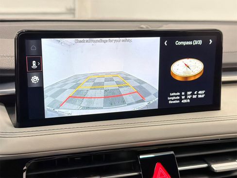 Used 2024 Genesis G70 2.5T image 24