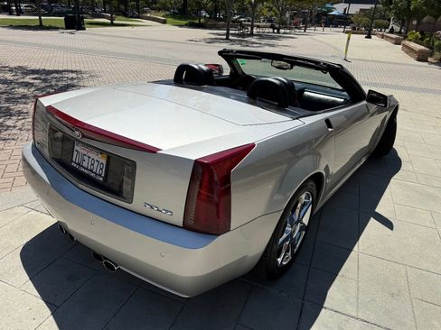 Used 2008 Cadillac XLR image 8
