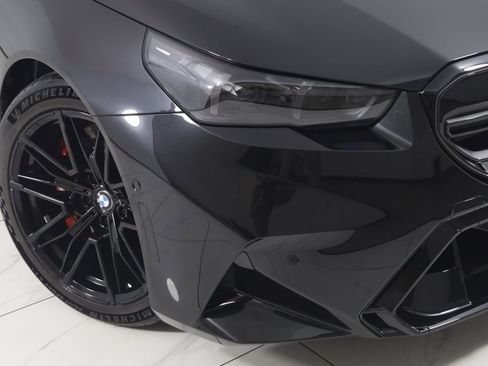 Used 2025 BMW M5 w/ Executive Package image 26