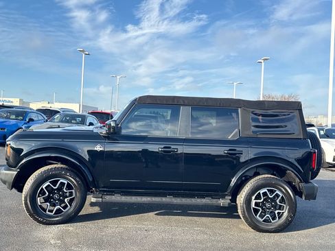 Used 2023 Ford Bronco Outer Banks image 6