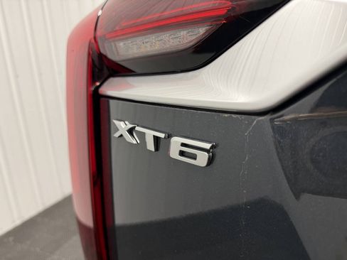 Used 2020 Cadillac XT6 Premium Luxury AWD/4WD image 8