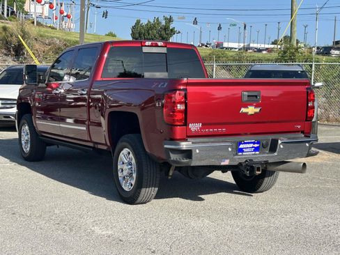 Used 2019 Chevrolet Silverado 2500 LTZ w/ Duramax Plus Package AWD/4WD image 5