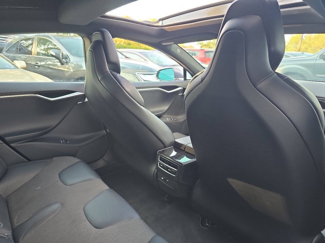 Used 2017 Tesla Model S 60 RWD image 21