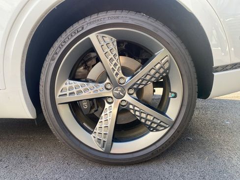 Certified 2025 Genesis GV70 3.5T Sport w/ Sport Prestige Package image 35