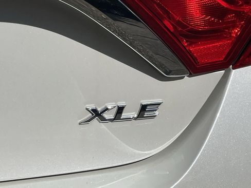 Used 2015 Toyota Camry XLE w/ Moonroof Package FWD image 37