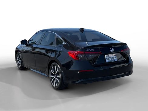 Certified 2024 Honda Civic EX image 3