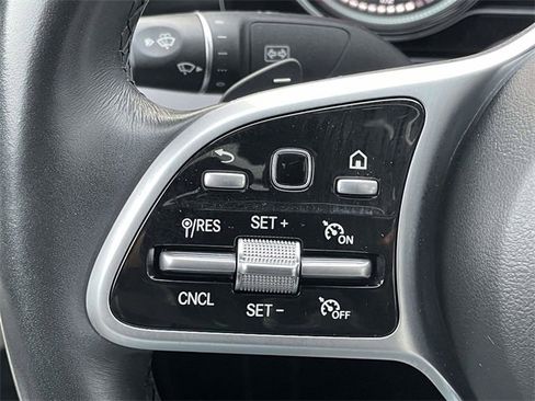 Used 2019 Mercedes-Benz E 300 4MATIC image 20