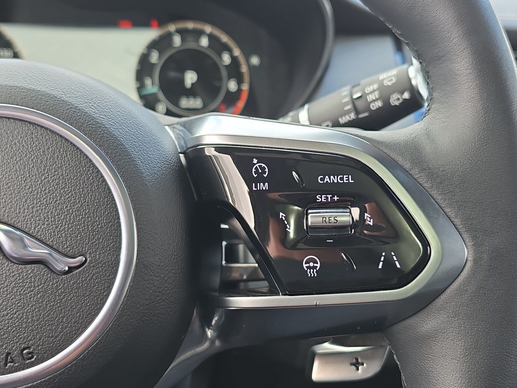 Used 2024 Jaguar E-PACE R-Dynamic SE AWD/4WD image 18