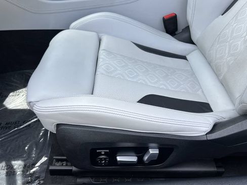 Used 2022 BMW M8 Competition w/ Driving Assistance Package AWD/4WD image 16