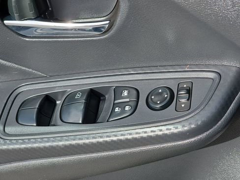 Used 2024 Nissan Versa SV image 31