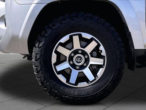 Used 2024 Toyota 4Runner TRD Off-Road Premium w/ Moonroof Package AWD/4WD image 11