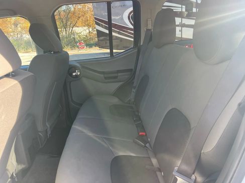 Used 2014 Nissan Xterra X image 9