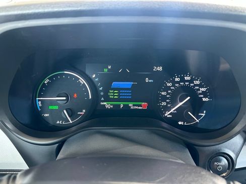 Certified 2025 Toyota Sienna XLE FWD image 27