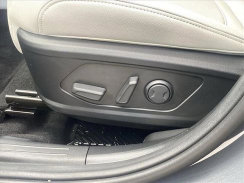 New 2025 Hyundai Tucson Limited image 4