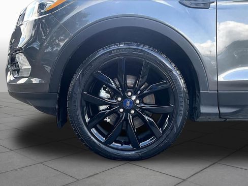 Used 2018 Ford Escape SE w/ SE Sport Appearance Package AWD/4WD image 11