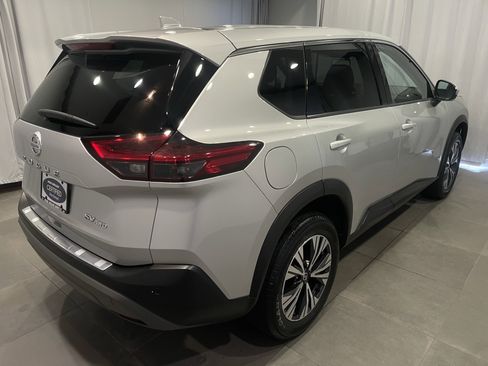 Used 2021 Nissan Rogue SV AWD/4WD image 6