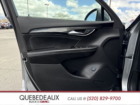 Used 2022 Buick Envision Preferred image 9