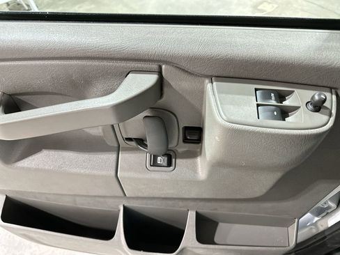 Used 2024 GMC Savana 2500 w/ Driver Convenience Package image 15