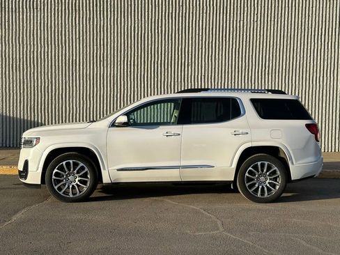 Used 2023 GMC Acadia Denali w/ Denali Ultimate Package AWD/4WD image 2