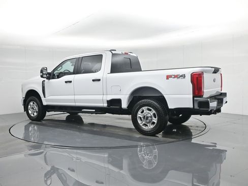 New 2026 Ford F250 XLT w/ FX4 Off-Road Package image 6