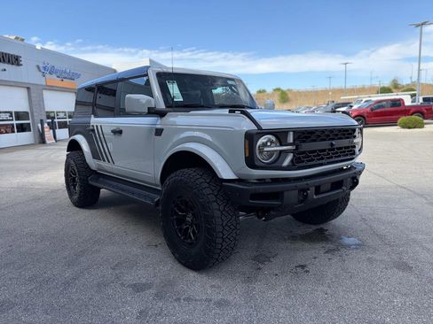 New 2026 Ford Bronco Outer Banks AWD/4WD image 4