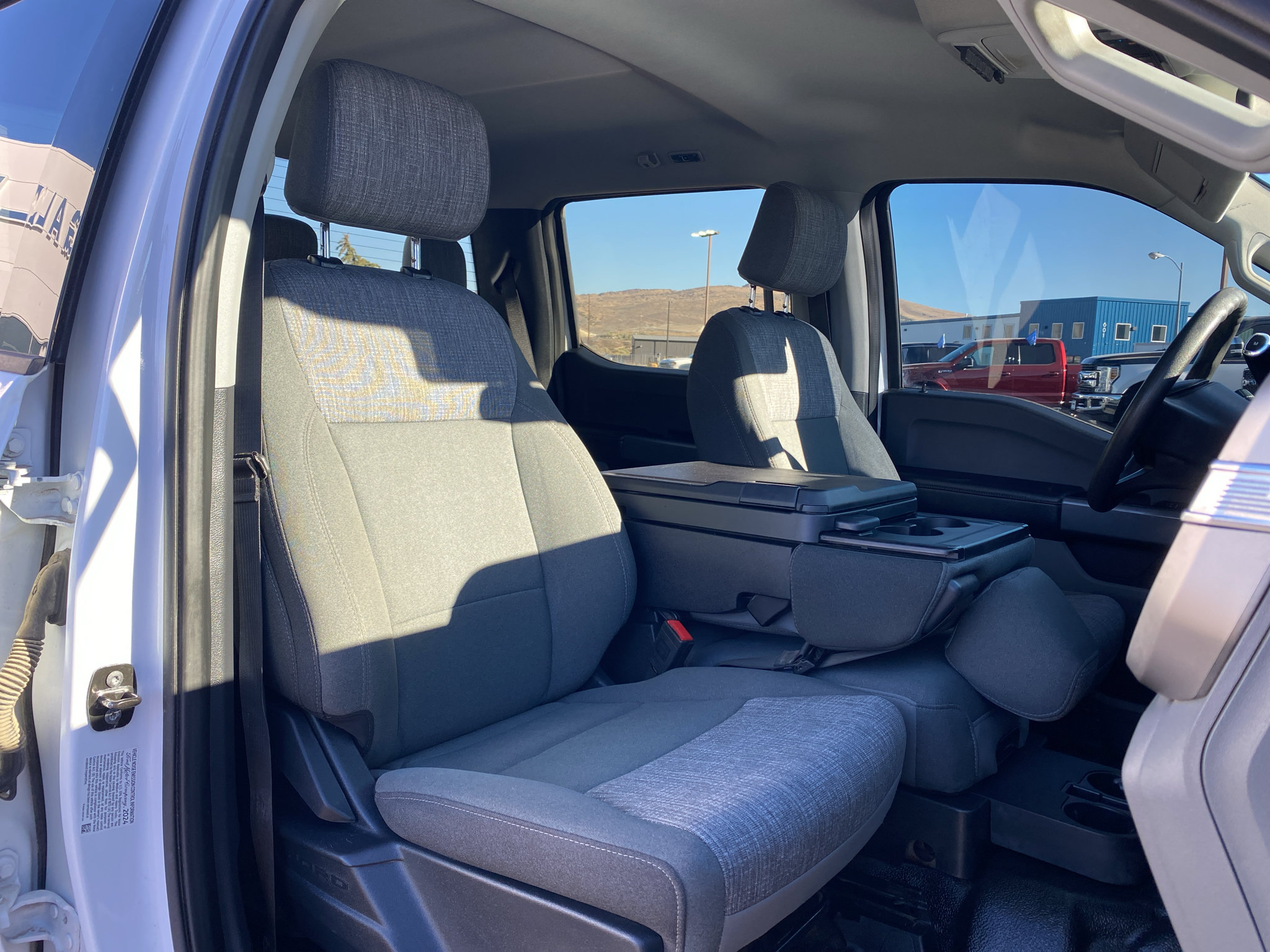 Used 2024 Ford F450 XLT w/ FX4 Off-Road Package AWD/4WD image 5