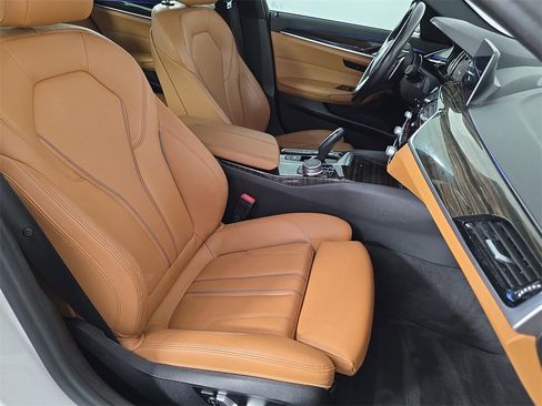 Used 2017 BMW 530i image 42