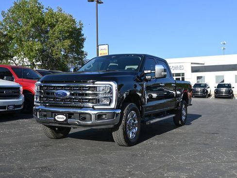Used 2025 Ford F250 Lariat w/ Chrome Package AWD/4WD image 1