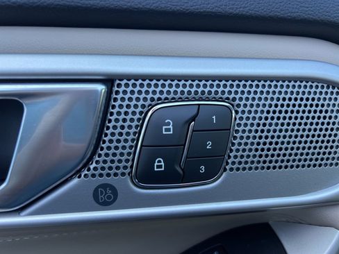 Certified 2020 Ford Explorer Limited image 25