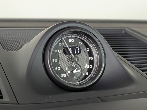 New 2026 Porsche Macan S image 28