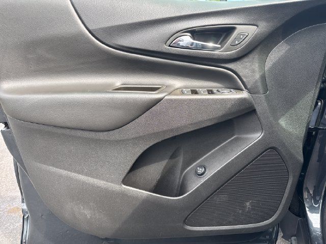 Used 2023 Chevrolet Equinox LT AWD/4WD image 10
