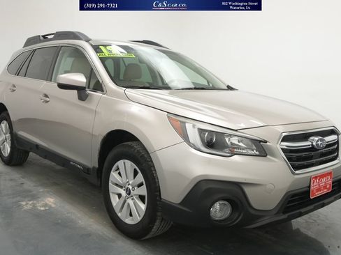 Used 2019 Subaru Outback 2.5i Premium AWD/4WD image 1