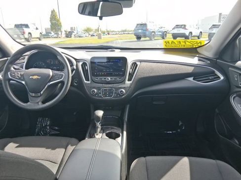 Used 2024 Chevrolet Malibu LT image 11