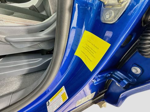 Used 2021 Chevrolet Bolt LT FWD image 33