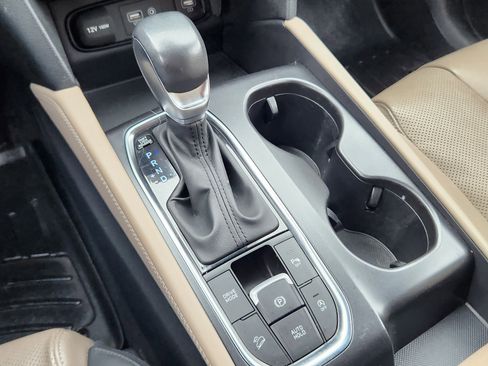 Used 2019 Hyundai Santa Fe Limited image 25