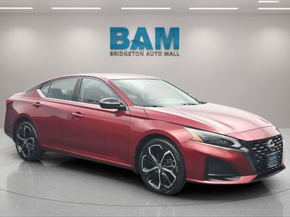 Used 2023 Nissan Altima 2.5 SR