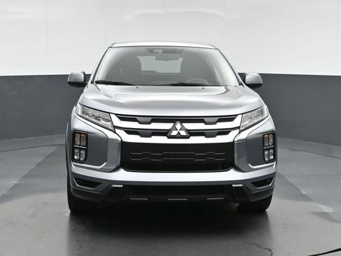 Used 2023 Mitsubishi Outlander Sport ES image 2