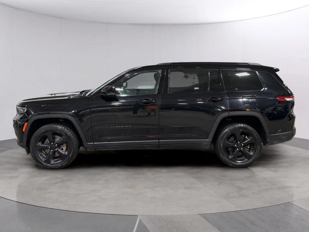 Used 2023 Jeep Grand Cherokee L Laredo AWD/4WD image 6