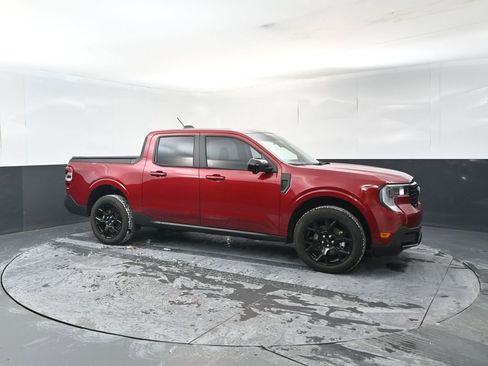Used 2025 Ford Maverick Lariat w/ Black Appearance Package image 7