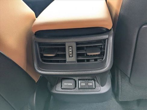 Used 2025 Lexus ES 350 w/ Premium Package image 18